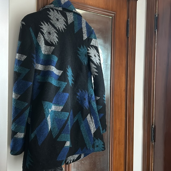 Thread &Supply - Picture 4 of 4